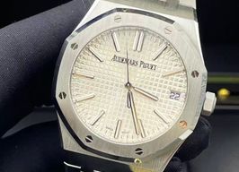 Audemars Piguet Royal Oak 15510ST.OO.1320ST.03 (2022) - Zilver wijzerplaat 41mm Staal