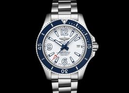 Breitling Superocean 42 A17366D81A1A1 (2022) - Wit wijzerplaat 42mm Staal