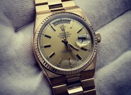 Rolex Day-Date Oysterquartz 19018 (1986) - Gold dial 36 mm Yellow Gold case