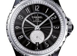 Chanel J12 H3840 (2022) - Black dial 37 mm Ceramic case