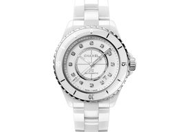 Chanel J12 H5705 (2022) - White dial 38 mm Ceramic case