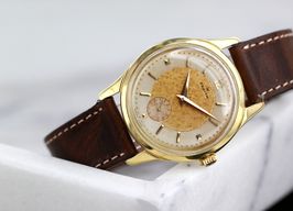 Zenith Vintage Unknown (Unknown (random serial)) - Champagne dial 34 mm Yellow Gold case
