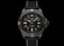 Breitling Avenger V17319101B1X2 (2022) - Black dial 45 mm Titanium case