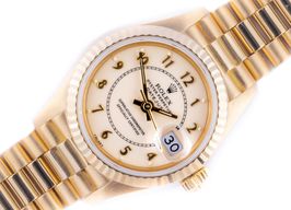 Rolex Lady-Datejust 69178 (1984) - Champagne wijzerplaat 26mm Geelgoud