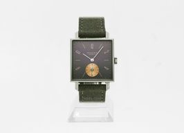NOMOS Tetra 475 (2025) - Purple dial 30 mm Steel case