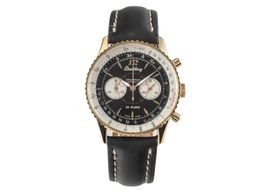 Breitling Navitimer H47330 (2001) - Black dial 38 mm Yellow Gold case