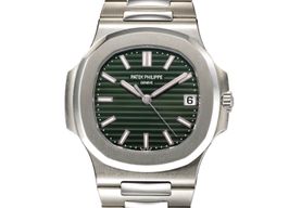 Patek Philippe Nautilus 5711/1A-014 (2023) - Green dial 40 mm Steel case