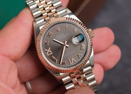 Rolex Datejust 36 126231 (Unknown (random serial)) - Grey dial 36 mm Gold/Steel case