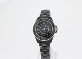 Chanel J12 H5695 -