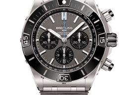 Breitling Super Chronomat EB0136251M1E1 (2025) - Grey dial 44 mm Titanium case