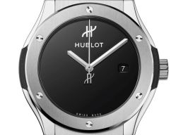 Hublot Classic Fusion 542.NX.1270.RX.MDM (2023) - Zwart wijzerplaat 42mm Titanium