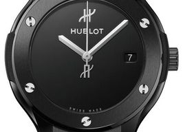 Hublot Classic Fusion 565.CX.1270.RX.MDM (2026) - Zwart wijzerplaat 38mm Keramiek