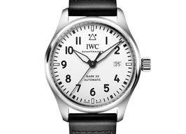 IWC Pilot Mark IW328207 (2024) - Wit wijzerplaat 40mm Staal