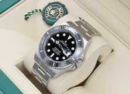 Rolex Submariner Date 126610LN (Onbekend (willekeurig serienummer)) - Zwart wijzerplaat 41mm Staal