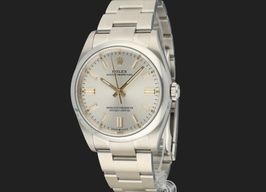 Rolex Oyster Perpetual 36 126000 (2024) - Zilver wijzerplaat 36mm Staal