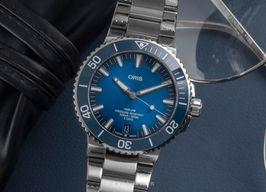 Oris Aquis Date 01 400 7763 4135-07 8 24 09PEB (Unknown (random serial)) - Blue dial 44 mm Steel case