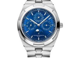 Vacheron Constantin Overseas 4300V/120G-B945 (2023) - Blue dial 42 mm White Gold case