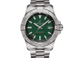 Breitling Avenger A17328101L1A1 (2024) - Green dial 42 mm Steel case