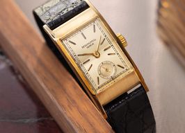 Patek Philippe Vintage 425 (1947) - Champagne dial 35 mm Yellow Gold case
