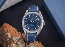 Omega Seamaster Aqua Terra 231.13.42.21.03.001 (Unknown (random serial)) - Blue dial 42 mm Steel case