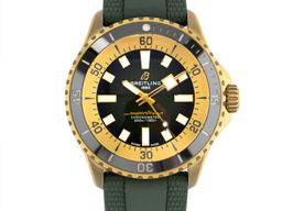 Breitling Superocean 42 N17375201L1S1 (2023) - Groen wijzerplaat 42mm Brons