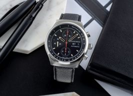 IWC Porsche Design IW3732 (Unknown (random serial)) - Black dial 36 mm Titanium case