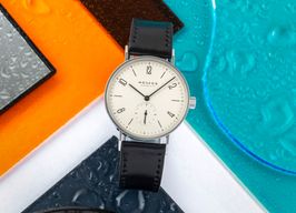 NOMOS Tangente 101 (Onbekend (willekeurig serienummer)) - Wit wijzerplaat 35mm Staal