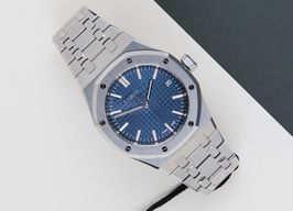 Audemars Piguet Royal Oak Selfwinding 15550ST.OO.1356ST.06 (2025) - 37mm Staal