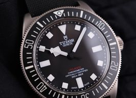 Tudor Pelagos 25717N (2023) - Zwart wijzerplaat 42mm Titanium