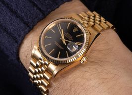 Rolex Datejust 36 16018 (1981) - Black dial 36 mm Yellow Gold case