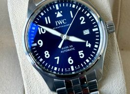 IWC Pilot Mark IW328204 (2024) - Blauw wijzerplaat 40mm Staal