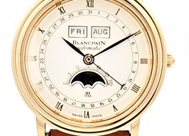 Blancpain Villeret Moonphase N06553O014018A058A (2000) - White dial 34 mm Yellow Gold case