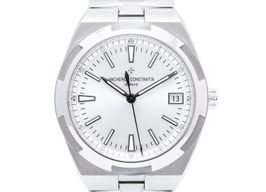Vacheron Constantin Overseas 4500V/110A-B126 (2019) - Silver dial 42 mm Steel case