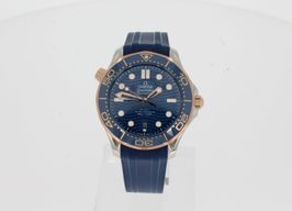 Omega Seamaster Diver 300 M 210.22.42.20.03.002 (2024) - Blue dial 42 mm Gold/Steel case