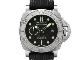 Panerai Luminor Submersible PAM00984 -