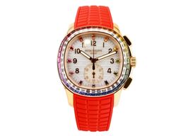 Patek Philippe Aquanaut 7968/300R-001 (2024) - Pearl dial 40 mm Rose Gold case