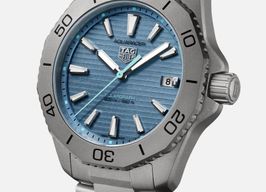 TAG Heuer Aquaracer WBP1182.BF0000 (2025) - Blue dial 40 mm Titanium case