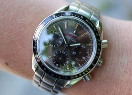 Omega Speedmaster Date 323.30.40.40.06.001 (2016) - Grijs wijzerplaat 40mm Staal