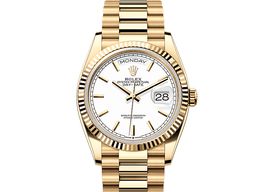 Rolex Day-Date 36 128238 (2025) - Wit wijzerplaat 36mm Geelgoud