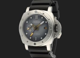 Panerai Luminor Submersible PAM01323 (2023) - Grey dial 44 mm Steel case