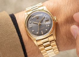 Rolex Day-Date 1803 (1974) - Grey dial 36 mm Yellow Gold case