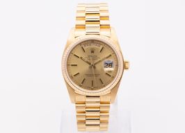 Rolex Day-Date 36 18038 (1984) - Champagne dial 36 mm Yellow Gold case