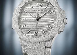 Patek Philippe Nautilus 7118/1450G-001 (2025) - Diamant wijzerplaat 35mm Witgoud