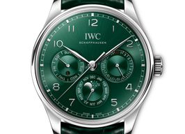 IWC Portuguese Perpetual Calendar IW344207 (2024) - Groen wijzerplaat 42mm Staal