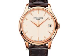 Patek Philippe Calatrava 5227R-001 (Onbekend (willekeurig serienummer)) - Champagne wijzerplaat 39mm Roségoud