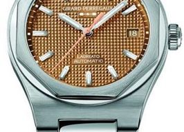 Girard-Perregaux Laureato 81005-11-3154-1CM -