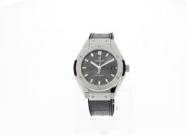 Hublot Classic Fusion Racing Grey 565.NX.7071.LR (2025) - Grey dial 38 mm Titanium case