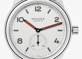 NOMOS Club 703.1 (2026) - Wit wijzerplaat 36mm Staal