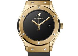 Hublot Classic Fusion 542.VX.1230.RX.MDM (2024) - Zwart wijzerplaat 42mm Geelgoud