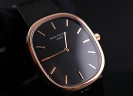 Patek Philippe Golden Ellipse 5738R (2024) - Zwart wijzerplaat Roségoud